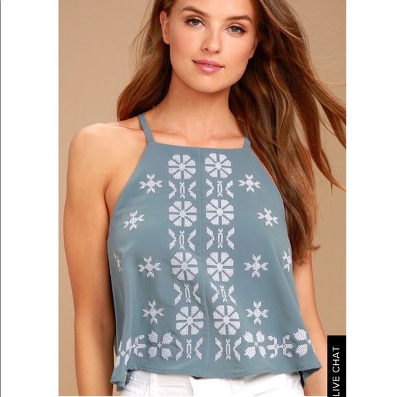 ✨DUSTY SAGE EMBROIDERED CROP TOP - Picture 2 of 8